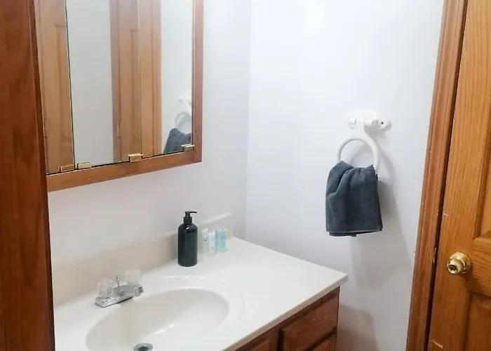 Апартаменты Comfort & Cozy 3/2 In Macomb, Il Macomb