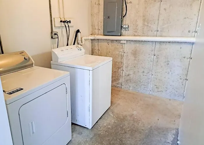 Comfort & Cozy 3/2 In Macomb, Il Апартаменты Macomb