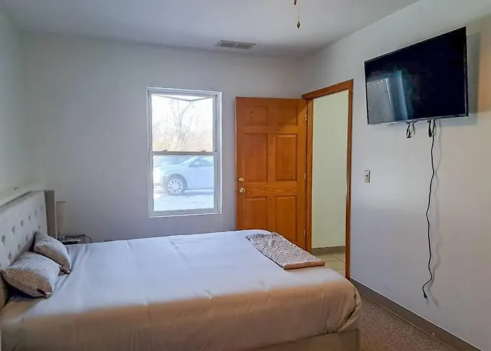 Апартаменты Comfort & Cozy 3/2 In Macomb, Il Macomb