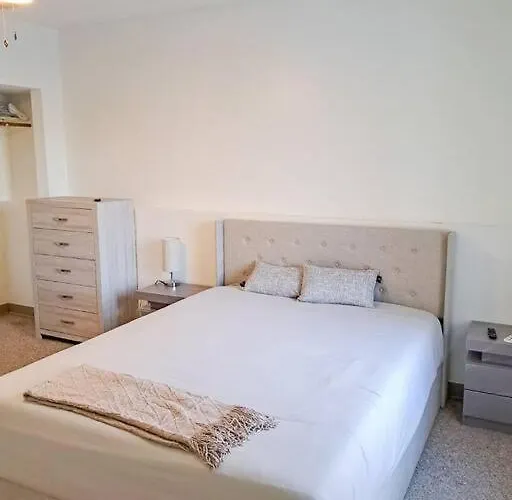 Апартаменты Comfort & Cozy 3/2 In Macomb, Il *