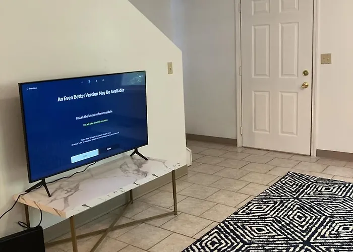 Comfort & Cozy 3/2 In Macomb, Il